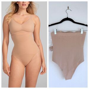 NEW Honeylove Shapewear SuperPower Strong Support Thong in Sand Beige Size Small